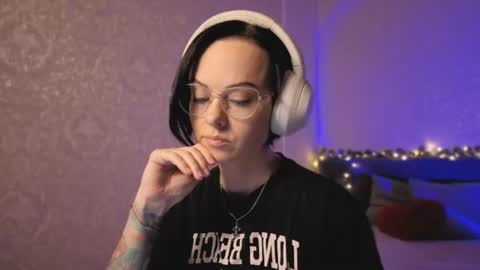 Snapshot of miraskyy chatting on 07-28-26, 07:39 MiraSkyy online show from 07-28-26, 07:39