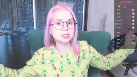 Kira online show from 12-20-24, 04:14