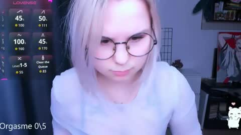 Kira online show from 04-15-26, 08:20