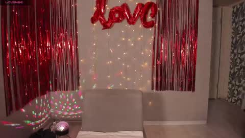 Snapshot of mirayoun chatting on 02-19-25, 07:06 Mira online show from 02-19-25, 07:06