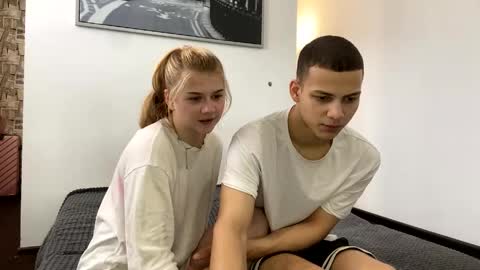 mirelcouple online show from 04-16-26, 11:22