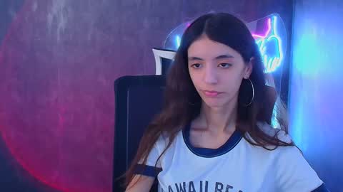 Snapshot of miri_miss chatting on 01-19-25, 04:04 Miri online show from 01-19-25, 04:04