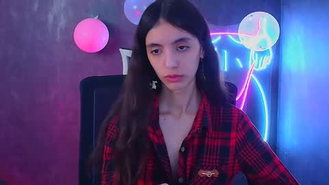 Snapshot of miri_miss chatting on 02-12-25, 12:12 Miri online show from 02-12-25, 12:12