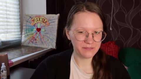 Snapshot of miriamor chatting on 10-07-25, 08:11 Mira online show from 10-07-25, 08:11