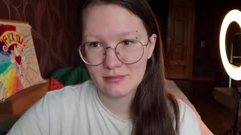 Snapshot of miriamor chatting on 10-31-25, 07:53 Mira online show from 10-31-25, 07:53