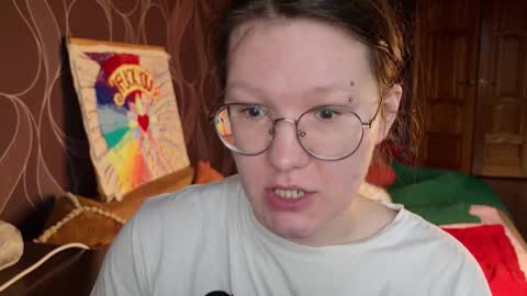 Snapshot of miriamor chatting on 11-14-25, 07:29 Mira online show from 11-14-25, 07:29