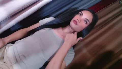 Snapshot of mis_tamara chatting on 08-09-26, 10:09 mis_tamara online show from 08-09-26, 10:09