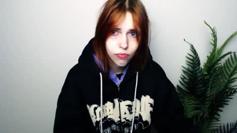 misaki_chan_ online show from 11-30-25, 10:47