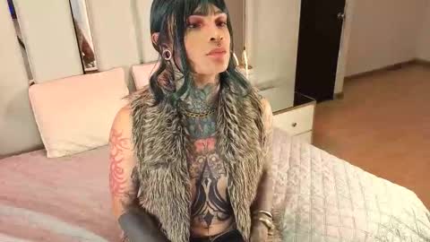     online show from 02-17-26, 02:57