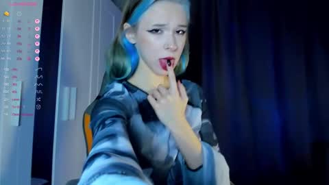 misekiii online show from 12-04-25, 03:49