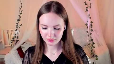 Snapshot of mish_ka3 chatting on 10-24-25, 05:20 Misha online show from 10-24-25, 05:20