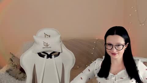 Snapshot of mish_ka3 chatting on 12-04-25, 07:06 Misha online show from 12-04-25, 07:06