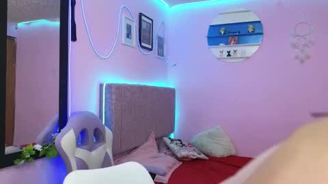 Snapshot of misofialeal chatting on 09-23-25, 07:39 misofialeal online show from 09-23-25, 07:39