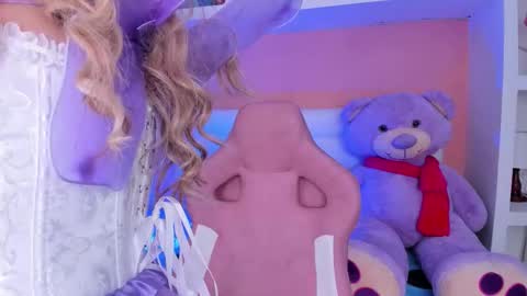 Marilyn online show from 10-31-25, 11:11