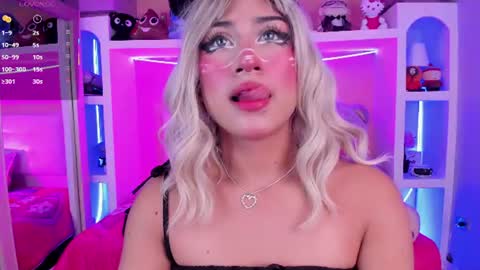 Snapshot of miss___megan chatting on 06-23-26, 02:31 Megan online show from 06-23-26, 02:31