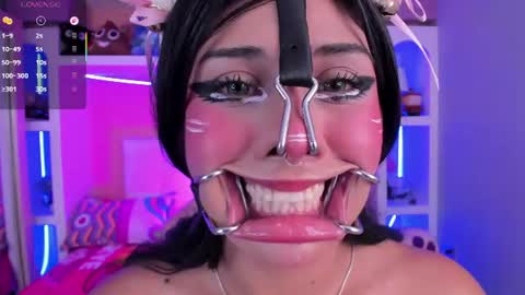 Snapshot of miss___megan chatting on 06-26-26, 02:43 Megan online show from 06-26-26, 02:43