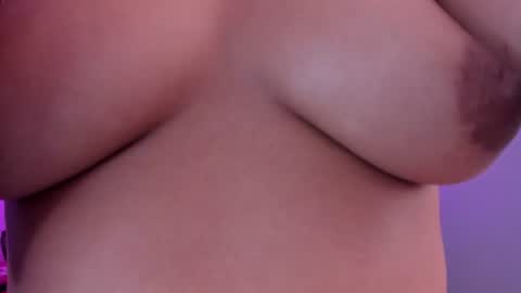 Snapshot of miss___megan chatting on 07-17-26, 03:46 Megan online show from 07-17-26, 03:46