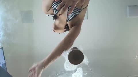 Snapshot of miss___sabrina chatting on 09-13-25, 06:29 Sabrina online show from 09-13-25, 06:29