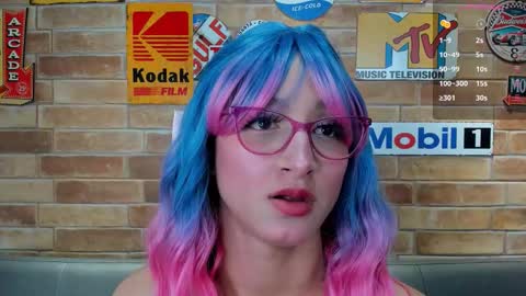 Salome online show from 12-22-25, 06:05