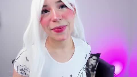 Snapshot of miss__daphne chatting on 10-25-25, 06:13 Daphne online show from 10-25-25, 06:13