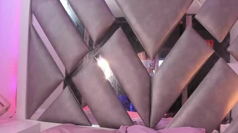 Snapshot of miss__lola chatting on 02-18-25, 08:36 Soy lola online show from 02-18-25, 08:36