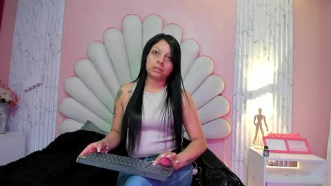 Snapshot of miss__star_ chatting on 05-26-26, 03:08 miss__star_ online show from 05-26-26, 03:08