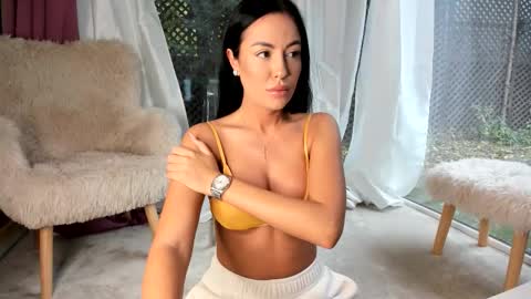 Snapshot of miss__tanya chatting on 10-16-25, 09:10 Miss Tanya online show from 10-16-25, 09:10