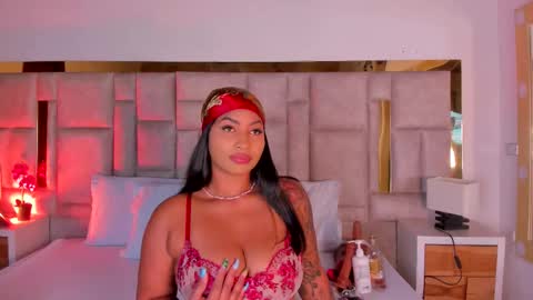 Snapshot of miss_abigail_ chatting on 11-28-25, 01:36 Miss Abigail online show from 11-28-25, 01:36