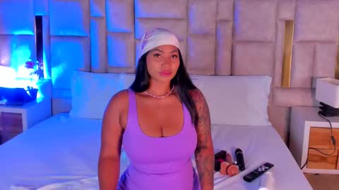 Miss Abigail  online show from 12-05-25, 02:03