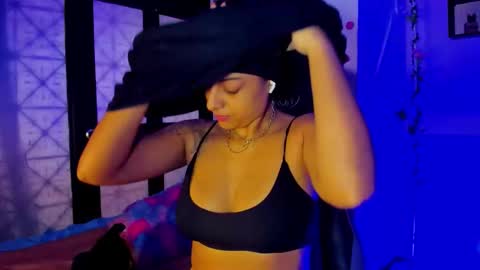 Snapshot of miss_akemi chatting on 11-03-25, 01:12 Akemi 3 online show from 11-03-25, 01:12