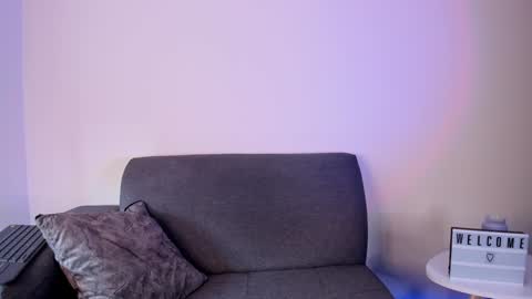 Snapshot of miss_alexa2 chatting on 01-21-25, 01:00 Alexa Sarmiento online show from 01-21-25, 01:00