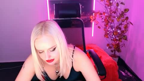 miss_alice_silver online show from 10-28-25, 05:59