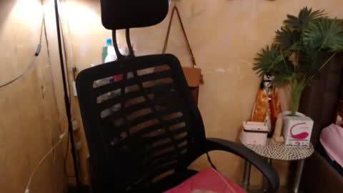 Snapshot of miss_angelic15 chatting on 02-28-25, 01:58 miss angelic15 online show from 02-28-25, 01:58