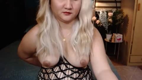 Snapshot of miss_angelic15 chatting on 10-10-25, 10:25 miss angelic15 online show from 10-10-25, 10:25