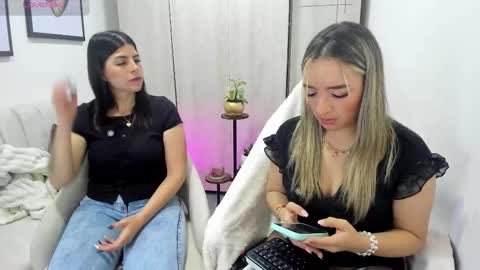 Snapshot of miss_anye chatting on 01-10-26, 02:35 Annye online show from 01-10-26, 02:35