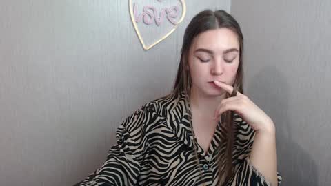 Snapshot of miss_azalea chatting on 02-02-25, 07:57 Georgia online show from 02-02-25, 07:57