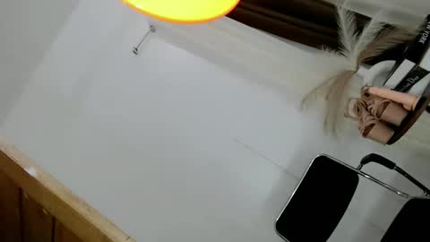 Snapshot of miss_azumix chatting on 09-14-25, 04:17 AZUMI online show from 09-14-25, 04:17