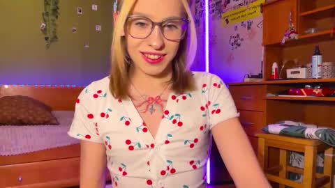 Anya online show from 03-03-26, 04:13