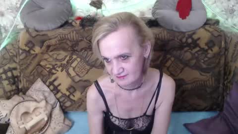 Snapshot of miss_bekker chatting on 01-02-25, 06:50 ask me online show from 01-02-25, 06:50