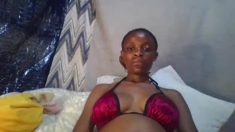 Snapshot of miss_belllo chatting on 02-26-25, 12:25 miss_belllo online show from 02-26-25, 12:25