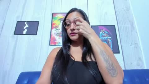 Snapshot of miss_bobbies chatting on 05-28-26, 06:05 Naty online show from 05-28-26, 06:05