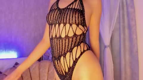 Snapshot of miss_brenda_ chatting on 11-11-25, 03:28 Camila online show from 11-11-25, 03:28