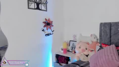 lucy 3 online show from 03-28-26, 04:12