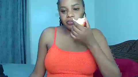Snapshot of miss_candy7 chatting on 01-12-25, 07:42 Candy online show from 01-12-25, 07:42