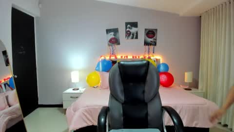 Snapshot of miss_cataleya__ chatting on 06-22-26, 11:51 Cataleya online show from 06-22-26, 11:51
