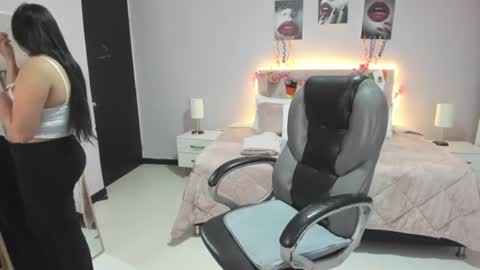 Snapshot of miss_cataleya__ chatting on 07-20-26, 12:29 Cataleya online show from 07-20-26, 12:29