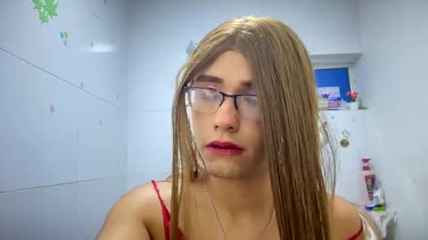 Snapshot of miss_channellx chatting on 11-09-25, 01:15 miss_channellx online show from 11-09-25, 01:15