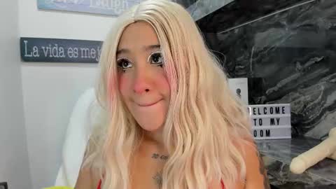 Danika online show from 11-08-25, 10:59