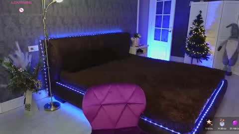 Elia online show from 12-20-25, 04:25