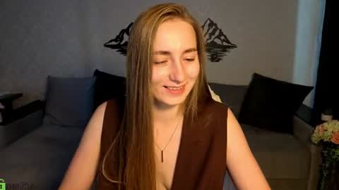 Snapshot of miss_emily19 chatting on 06-21-26, 08:06 Emily online show from 06-21-26, 08:06